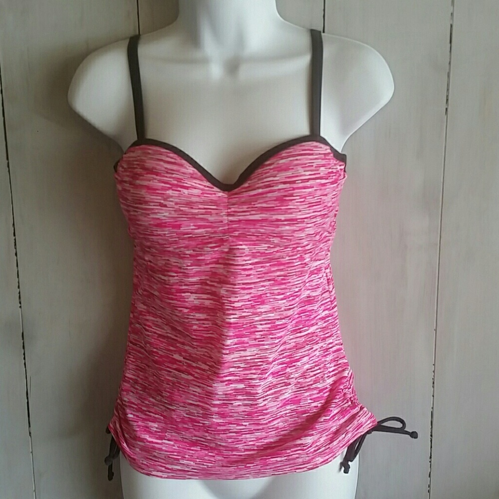 Nwot free country swim top